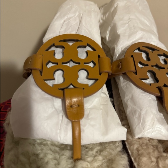 Tory Burch Miller Cloud Shearling Sandal-Sz 9 - Picture 5 of 12